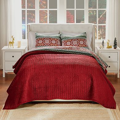 Greenland Home Fashions Fair Isle Reversible Holiday Star Quilt & Shams Set