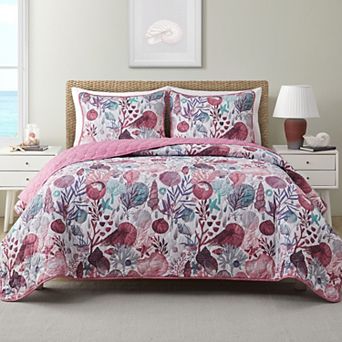 VCNY Home Ivory Coast 3 pc Dispersed Print Reversible Quilt Set