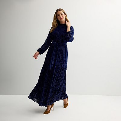 fitted lace wedding dress Oh-So-Chic Floral Velvet Burnout Midi Dress main image 1