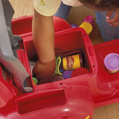 Play-Doh Ride-On Pizza Delivery Scooter Playset