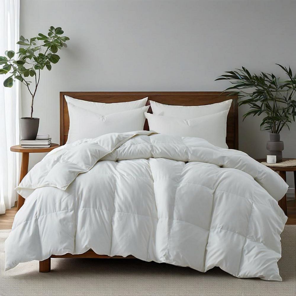 Unikome Ultra-fluffy All Season Goose Feather Down Duvet Comforter