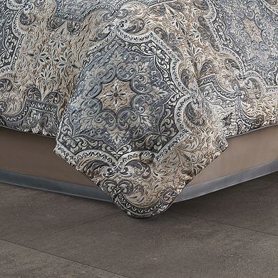 Five Queens Court Leonard Bedding Set