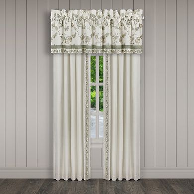 Five Queens Court Flaire Set of 2 Window Curtain Panels