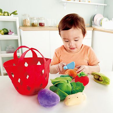 Hape Kitchen Food Playset 7-Piece Toddler Vegetable Basket