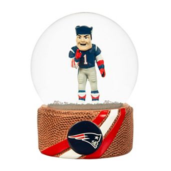 Evergreen Enterprises New England Patriots Snow Globe