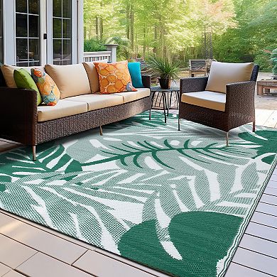 World Rug Gallery Tropical Leaf Reversible Recycled Plastic Area Rug