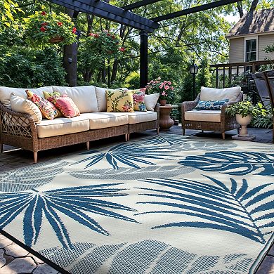 World Rug Gallery Tropical Floral Leaf Reversible Recycled Plastic Area Rug
