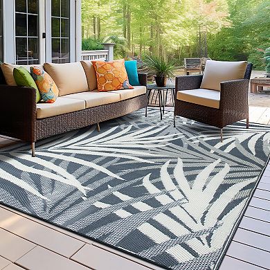 World Rug Gallery Toprical Leaves Coastal Reversible Recycled Plastic Area Rug