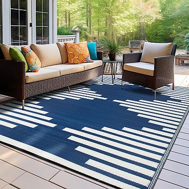 World Rug Gallery Bohemian Stripe Diamond Reversible Outdoor Rug