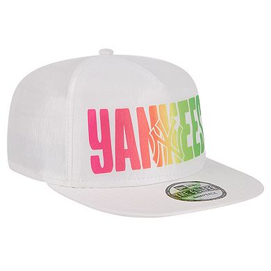 Men's New Era White New York Yankees Spring Spectrum Golfer Snapback Hat