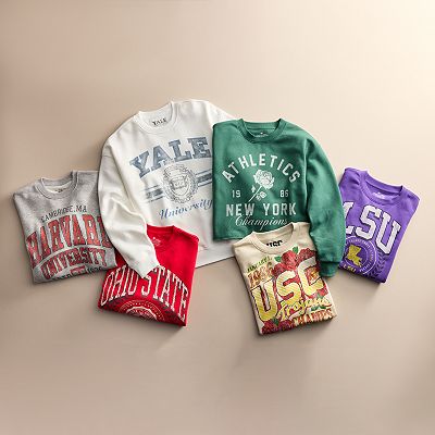 Juniors athletic clothing store