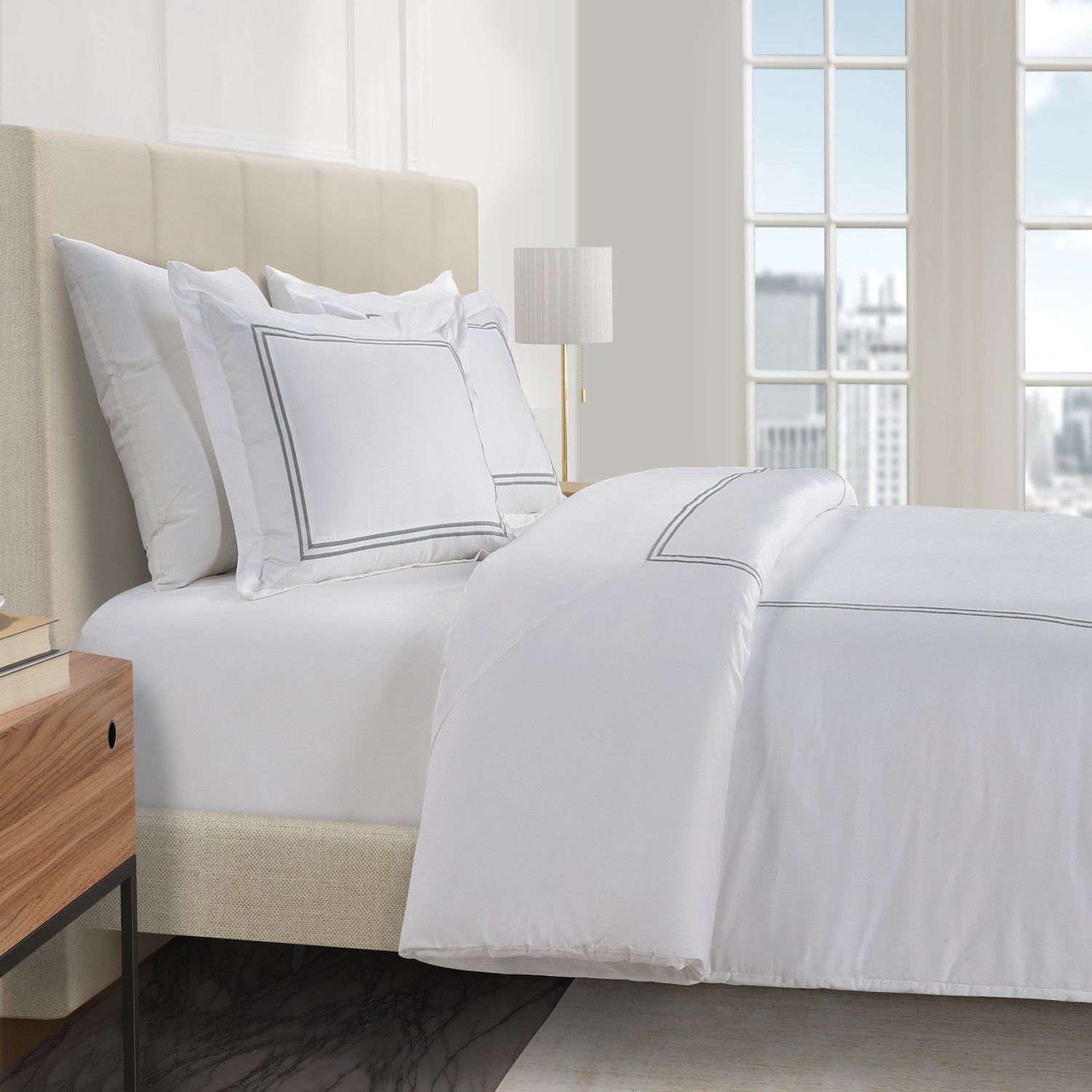 Hotelier Baratta Stitch Comforter Set With Shams