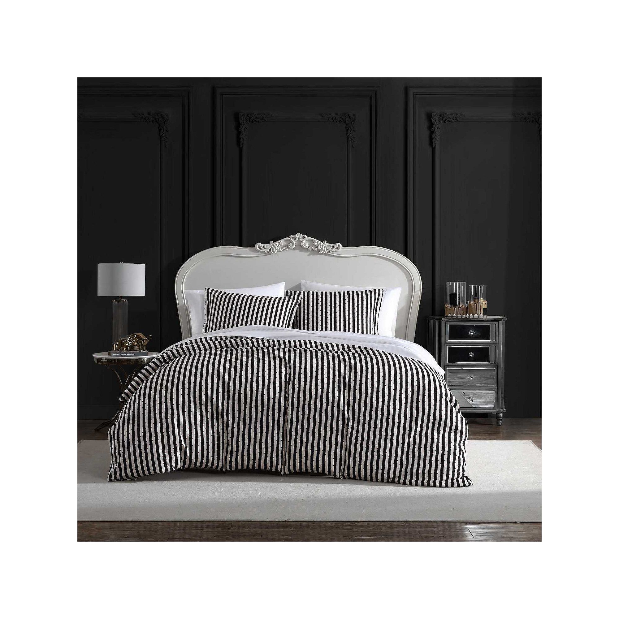 Betsey Johnson Wonderland Stripe King Duvet Set, Black