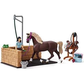 Schleich Horse Club: Washing Area with Emily & Luna 19 pc Playset