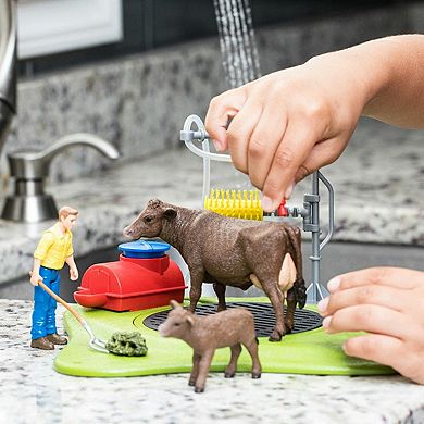 Schleich Farm World: Happy Cow Wash Animal Playset