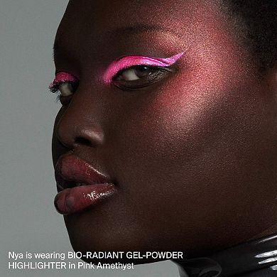 Bio-Radiant Gel-Powder Illuminating Highlighter with Fermented Arnica