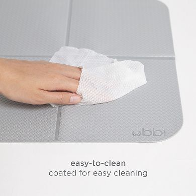 Ubbi On-the-Go Changing Mat and Bag Set