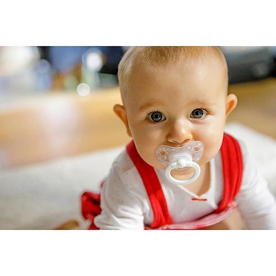 NUK Glow-in-the-Dark 3-Pack 0-6 months Orthodontic Pacifiers