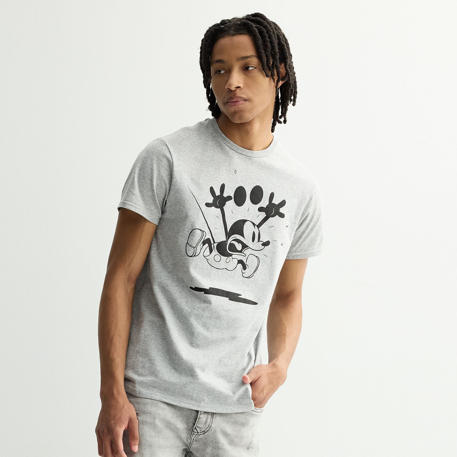 Мужская футболка Disney's Mickey Mouse Jumping Mickey Graphic — фото 1