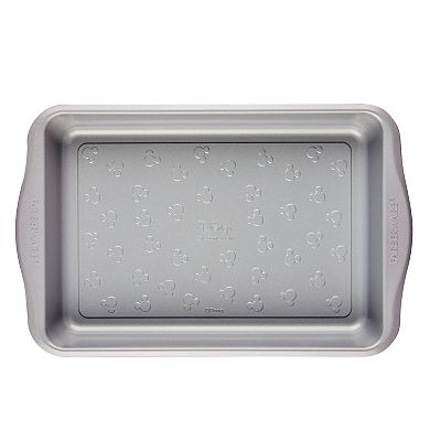 Farberware Disney Bake with Mickey Mouse Nonstick 9-in. x 13-in. Cake Pan