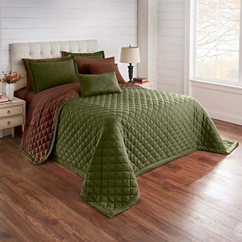 BrylaneHome BH Studio Reversible Quilted Bedspread