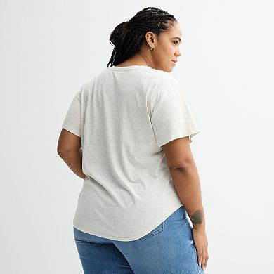 Plus Size Butterfly Print V-Neck Graphic Tee
