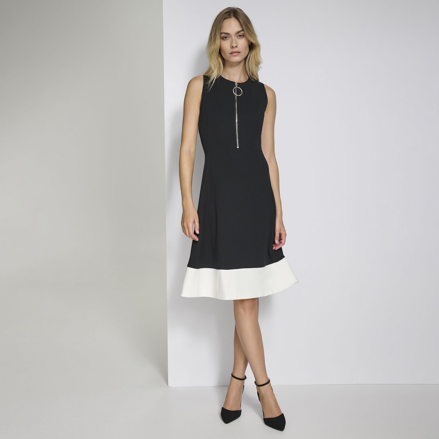 Женские платья Andrew Marc Sleeveless Zipper Neck Fit & Flare Dress