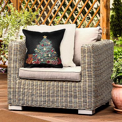 Liora Manne Marina Oh Christmas Tree Indoor / Outdoor Throw Pillow