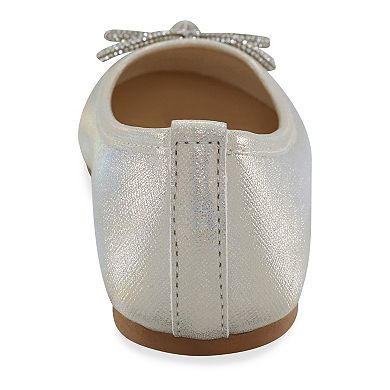 BCBG Girls Tiara Little Kids Girls' Ivory Ballet Flat