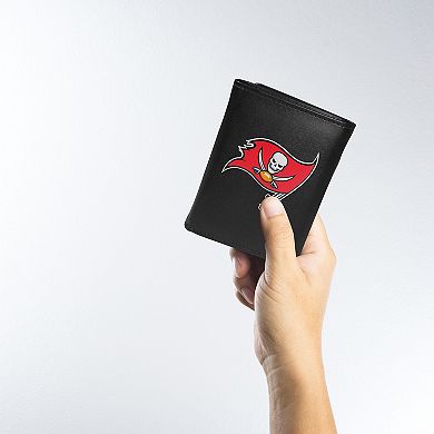 NFL Tampa Bay Buccaneers Tri-Fold Wallet & Steel Key Chain Set