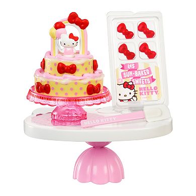 MGA's Miniverse Make It Mini Sanrio Hello Kitty Assortment - Styles May Vary