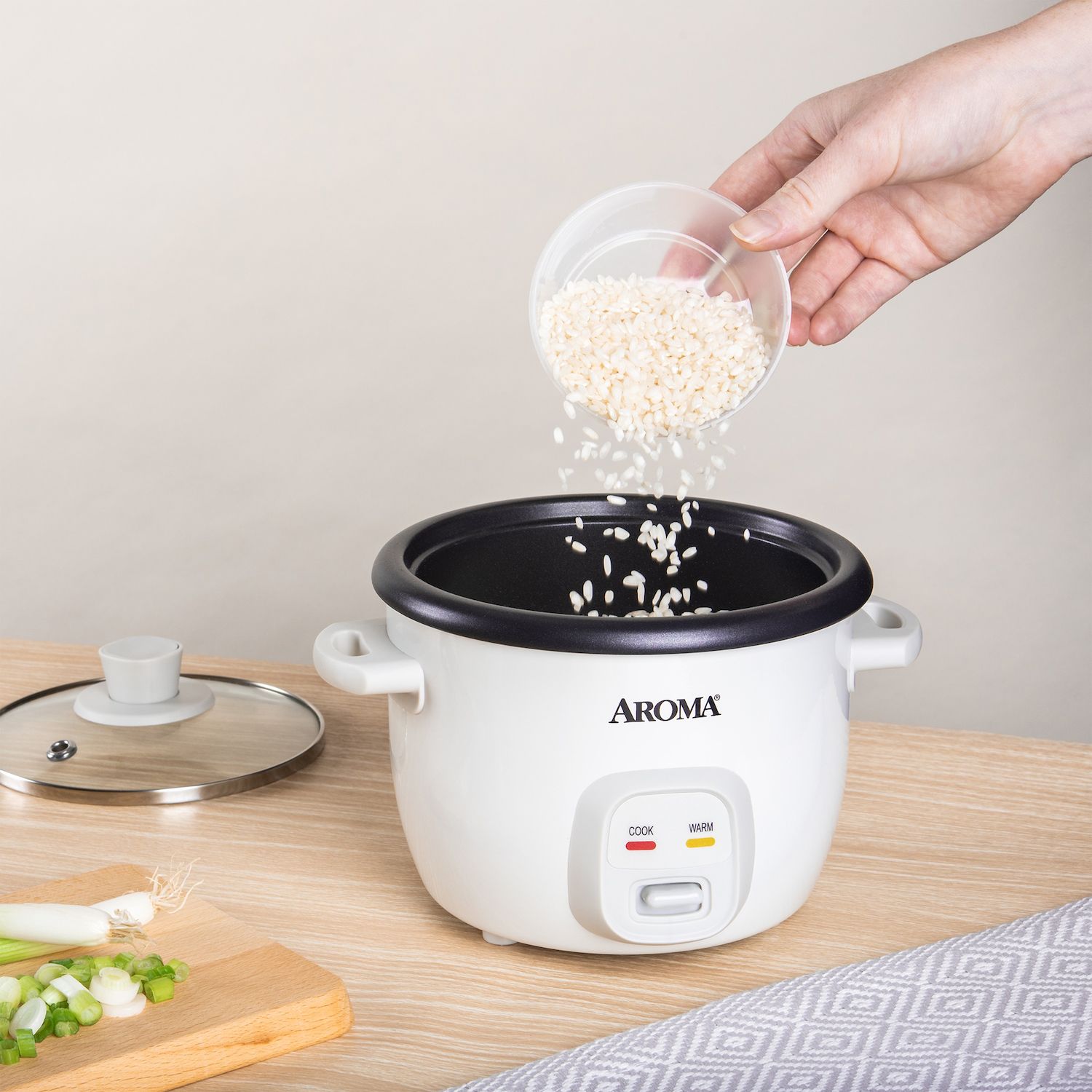 Aroma Housewares 4-Cups (Cooked) / 1Qt. Rice & Grain Cooker❗MAY HAVE MISSING PIECES/NEEDS CLEANING❗