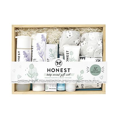The Honest Company Baby Arrival Gift Set