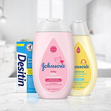 Johnson & Johnson 4-Piece Baby Bath & Skin First Touch Gift Set