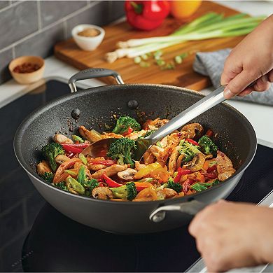 Circulon A1 Series with ScratchDefense Nonstick Induction Stir Fry Pan, Graphite