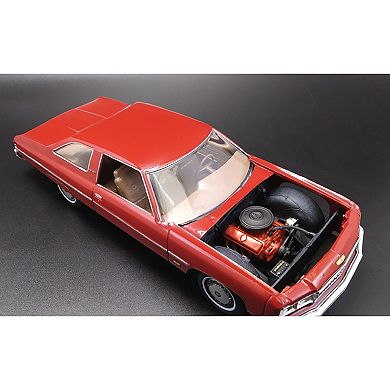 Round 2 MPC: 1:25 Scale Model Kit - 1976 Chevy Caprice w/Trailer 2T - 114+ Parts - Age 14+