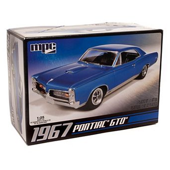 Round 2 MPC 1967 Pontiac GTO Scale Model Kit