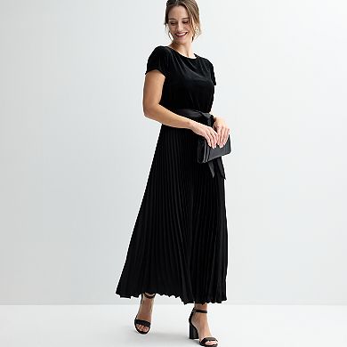Women's Sandra Darren Velvet Pleated Sheath Maxi Dress