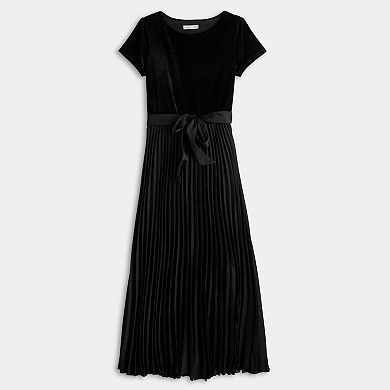 Women's Sandra Darren Velvet Pleated Sheath Maxi Dress