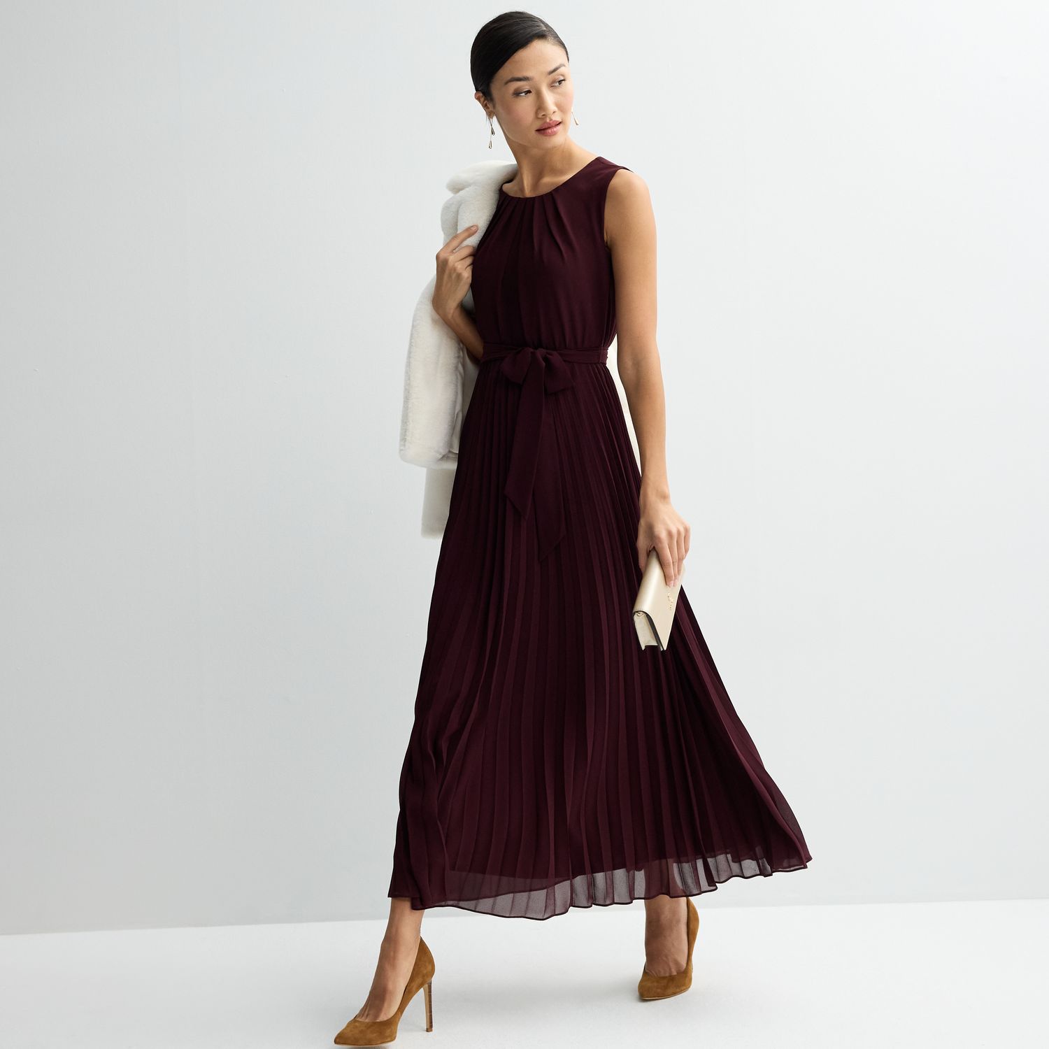 women's sandra darren sleeveless surplice pleated maxi dress Women's Sandra Darren Sleeveless Pleated Chiffon Maxi Dress