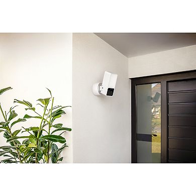 Eve Outdoor Cam 1080p Secure Floodlight Camera with Night Vision (White)
