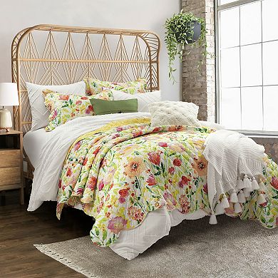 Lush Decor Leilani Watercolor Scallop Edged Floral 3-pc. Quilt Set