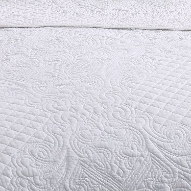 American Traditions French Tile Scalloped Quilt Set with Shams