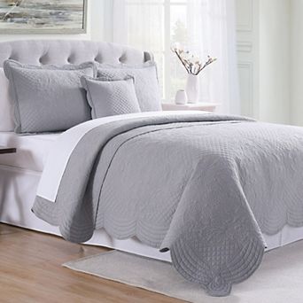 American Traditions French Tile Scalloped Quilt Set with Shams