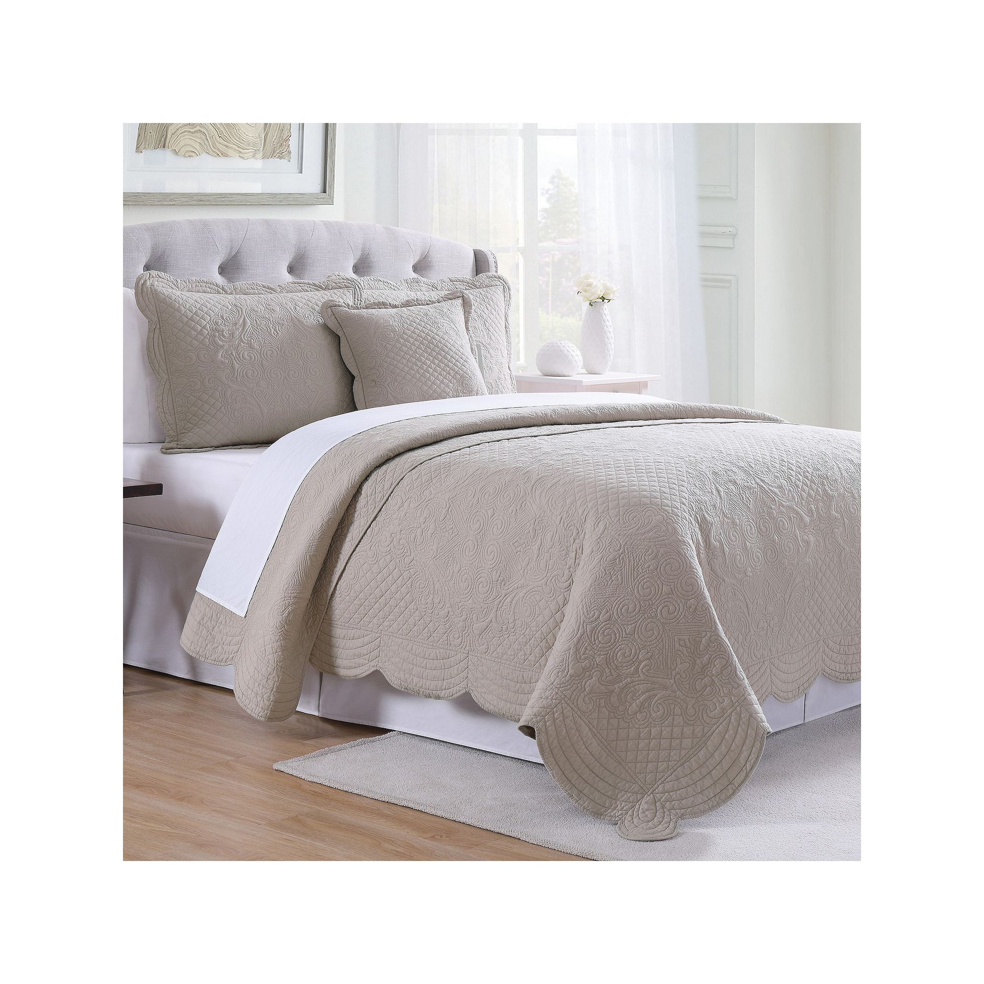 American Traditions French Tile Scalloped Quilt Set with Shams