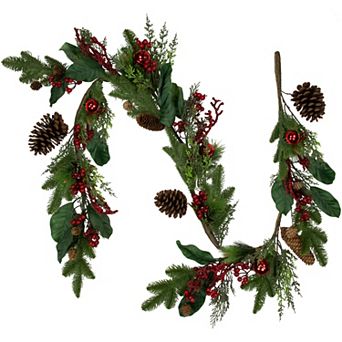 Northlight Pinecones and Berries Artificial Christmas Garland