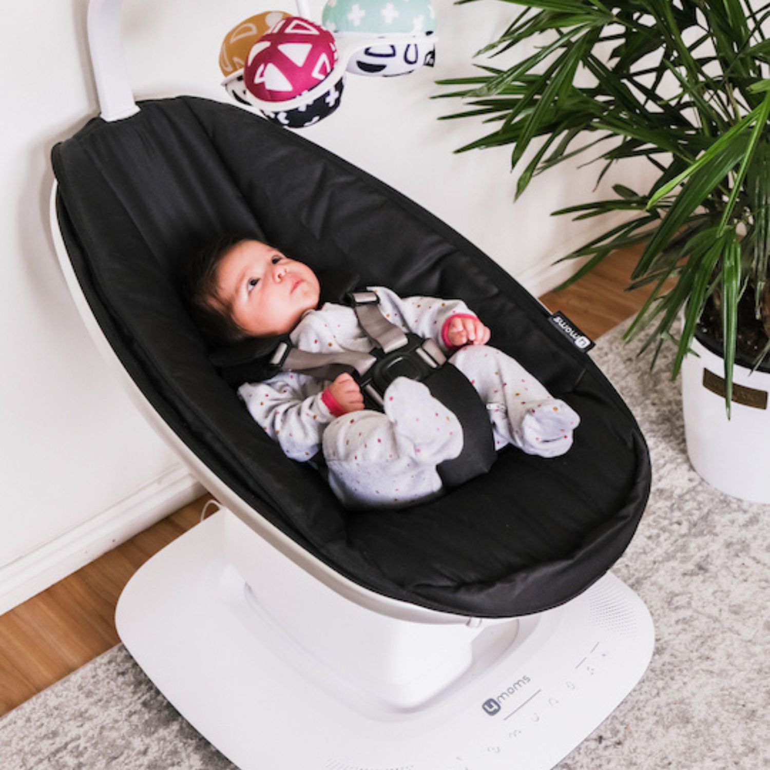 4MOMS MamaRoo Multi-Motion Baby Swing