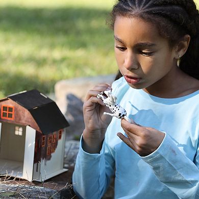 Breyer Horses Stablemates Series Paint Your Own Barn & Horse