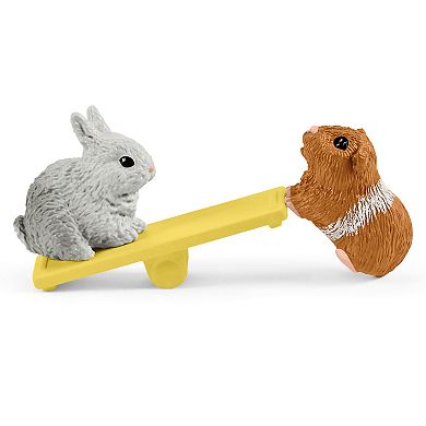 Schleich Farm World: Rabbit & Guinea Pig Hutch 14-Piece Animal Figurine Playset