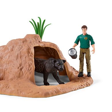 Schleich Wild Life: Safari Ranger Adventure Station Playset